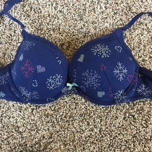 Victoria’s Secret Push-Up Bra Size 34D